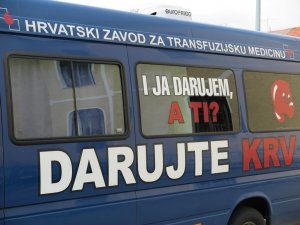 GDCK Ogulin primilo donaciju jabuka, dijele ih svim darivateljima krvi i svojim korisnicima