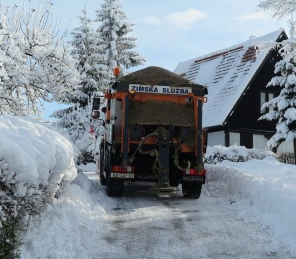 Hrvatske ceste sufinancirati će ogulinsku zimsku službu s više od 800 tisuća kuna