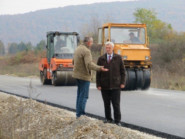 Asfaltirano 800m prometnica u Poduzetničkoj zoni Ogulin