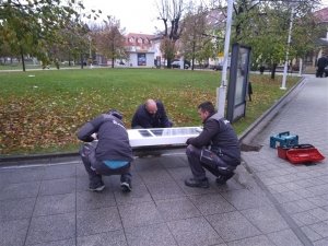 Gradski park bogatiji za pametnu klupu